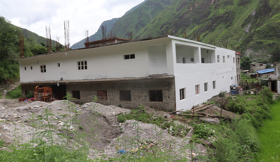 मुगुमा स्थानीय तहका अस्पताल निर्माण सुस्त, ६ वर्ष बित्दा पनि नागरिकले पाएनन् सेवा